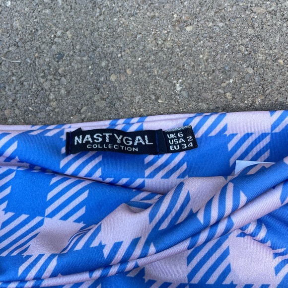 NASTY GAL BANDEAU SWIM TOP - Picture 3 of 3